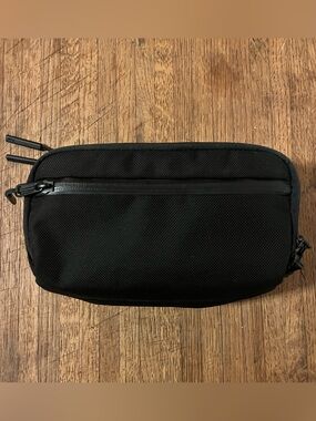 AER dopp kit - toiletry bag -  Black Utility Pouch - Minimal Carry Organizer